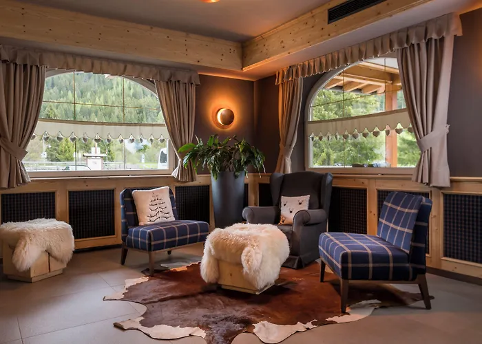 X Alp Hotel Pozza di Fassa