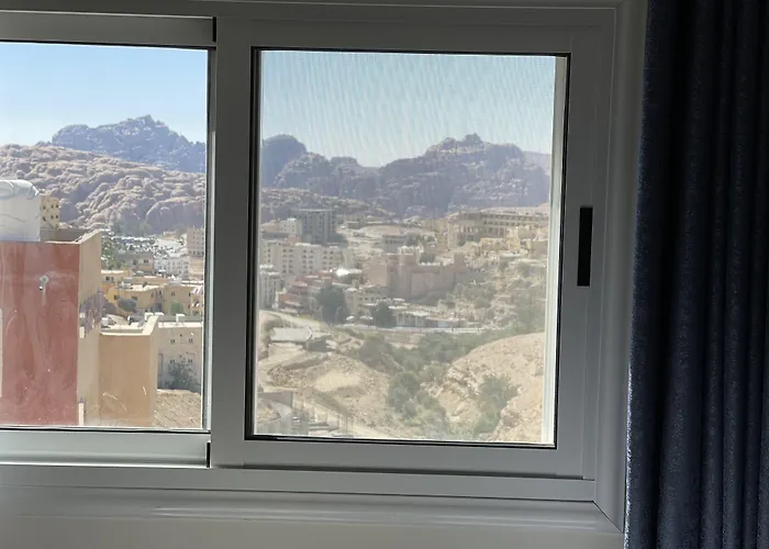 Petra Heart Hotel