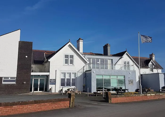 Annan Hotels