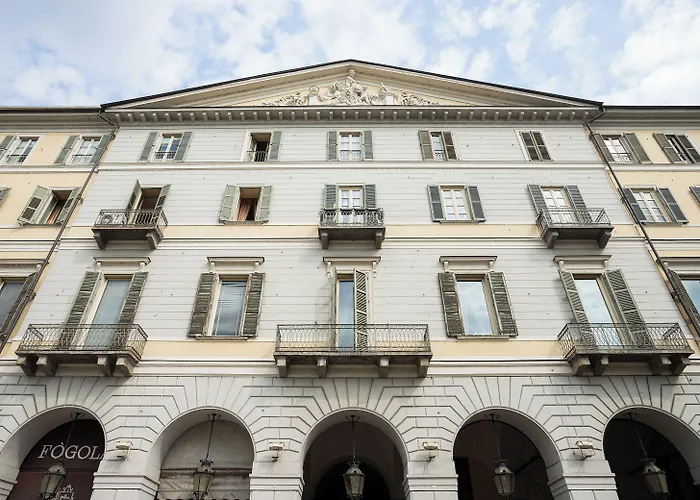 Dynasty Suites Downtown Apartments Torino