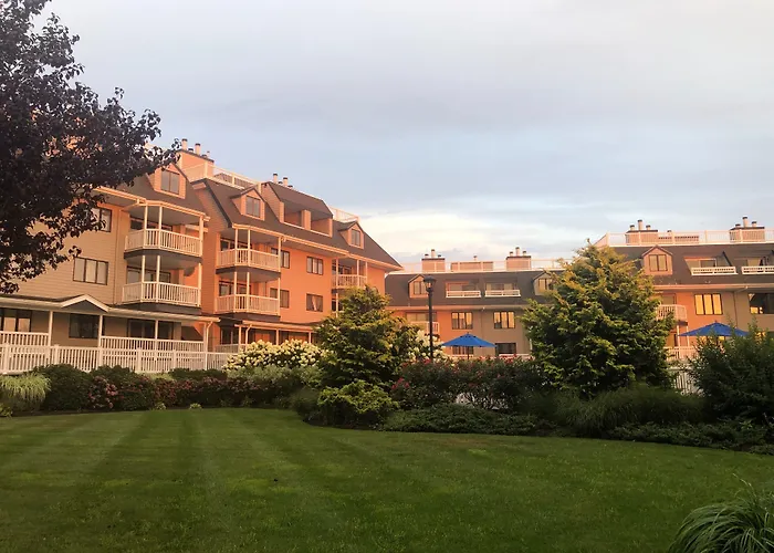 Wellington Resort Newport