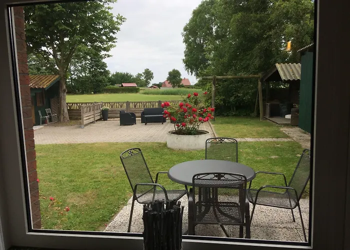 Bed and Breakfast Huus Störtebeker Dornumersiel