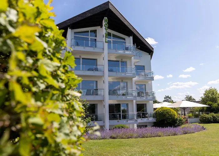 Hotels in Nuembrecht