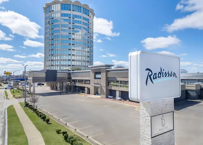 Southfield Hotels