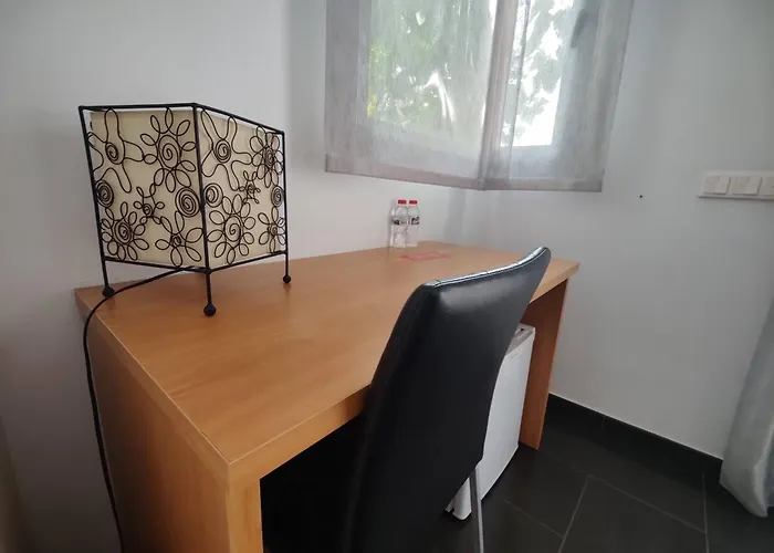 Hostal Manel Pineda De Mar