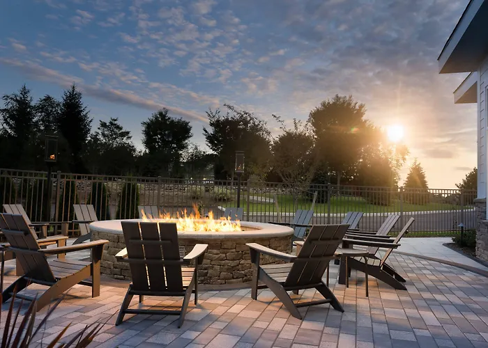 South Kingstown Hotels