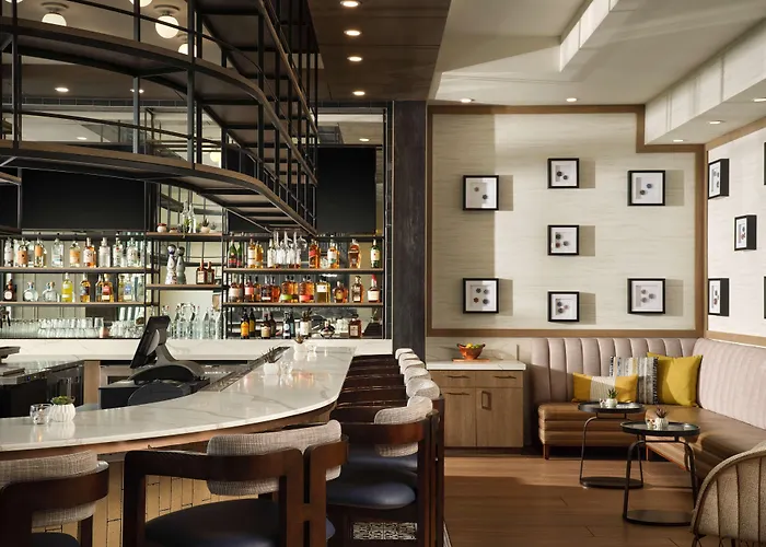 Hotel Centro Sonoma Wine Country, Tapestry Collection Hilton Rohnert Park