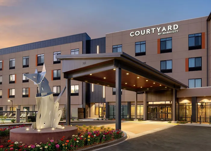 Courtyard By Marriott Petaluma Sonoma County