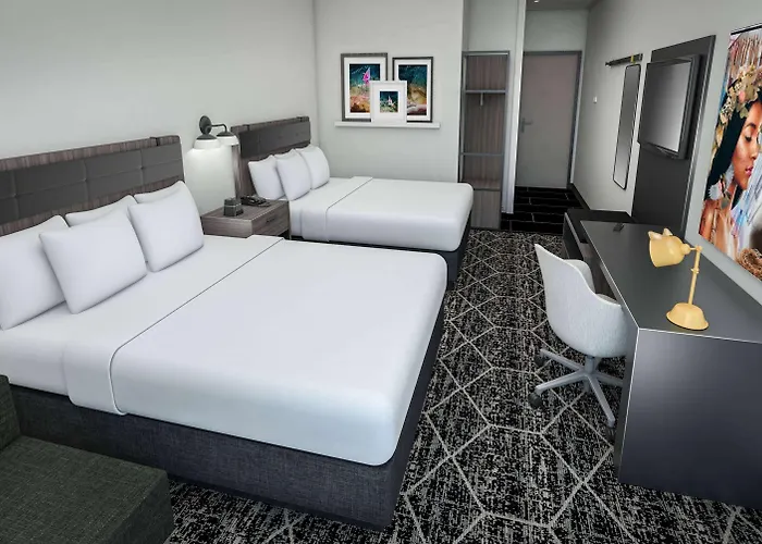 Maricopa Hotels