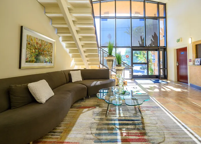 Campbell Aparthotels