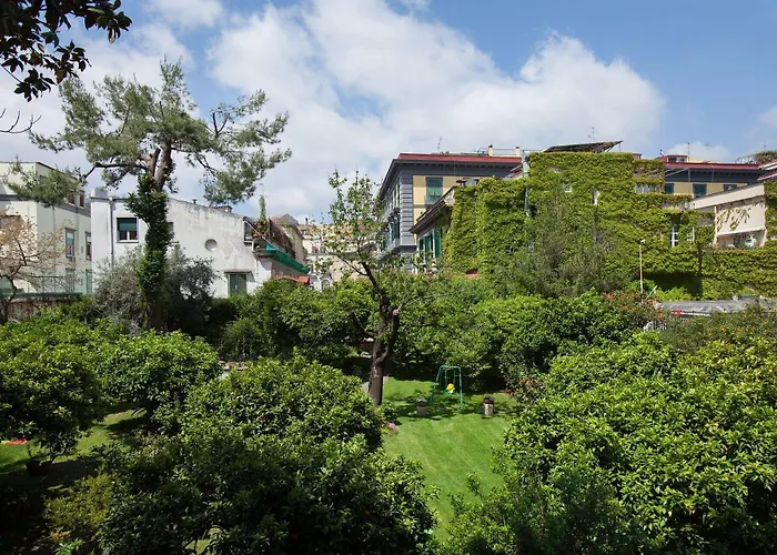 The Bellini House By House In Naples Bed and Breakfast