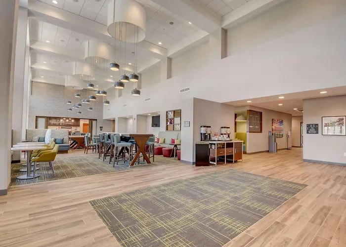 Williamstown Hotels