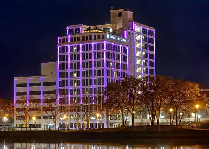 Embassy Suites By Hilton Rockford Riverfront