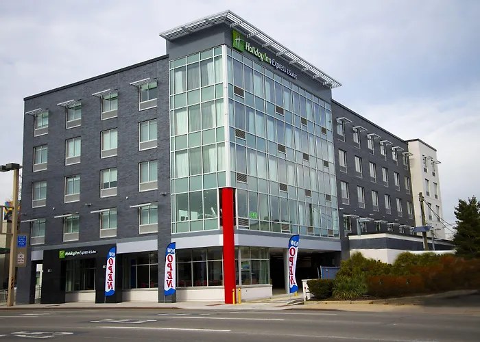 Holiday Inn Express & Suites Jersey City - Holland Tunnel By Ihg