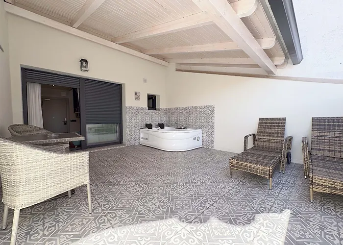 Akla Hotel Badajós