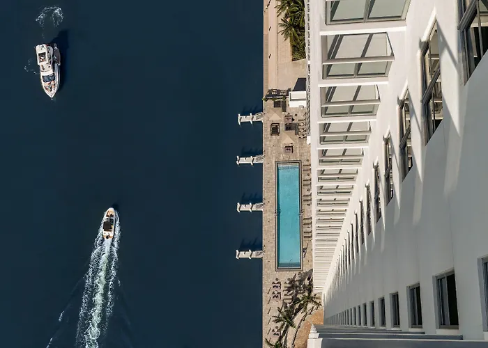 Hyde Beach House Hollywood