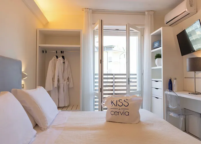 Kiss Beachfront Hotel & Restaurant Cervia