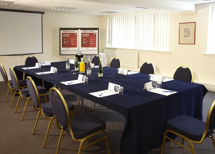 Tiverton (Devon) Hotels