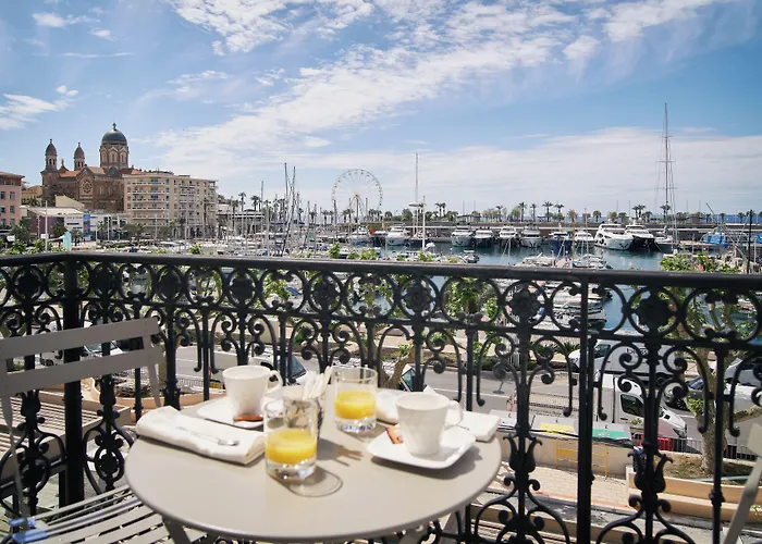 Hotel du Vieux Port Saint-Raphaël