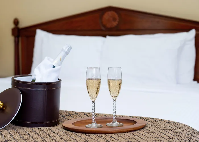 Chautauqua Hotels