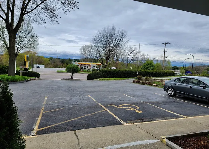 South Side Inn - Burlington