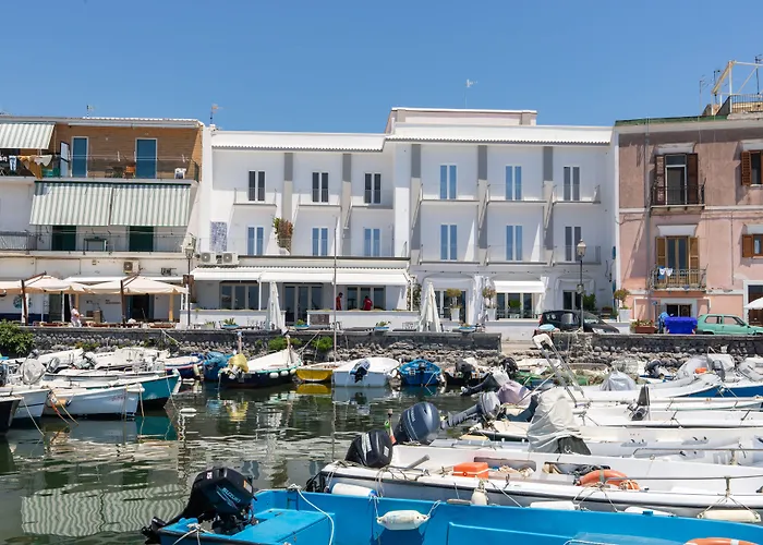 Hotel a Bacoli