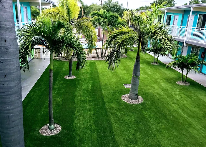 Tropical Inn & Suites, Downtown Clearwater