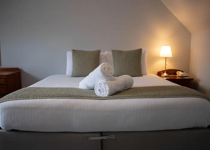 The Rosedale Hotel & Restaurant