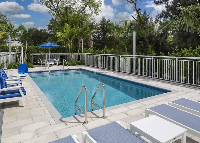 Indialantic Hotels