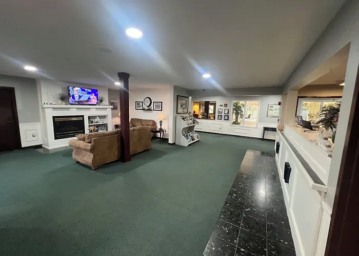 Mayville Hotels