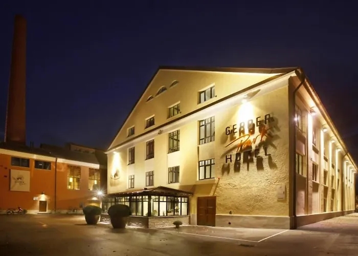 Hotels in Uhingen