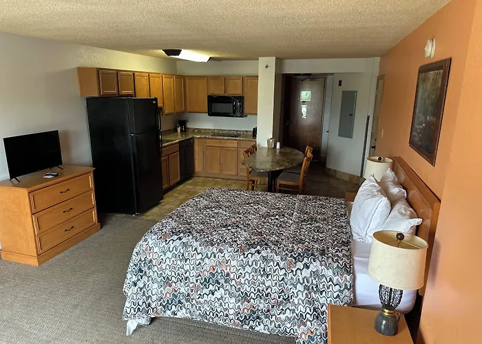 Grand Smokies Resort Lodge Pigeon Forge