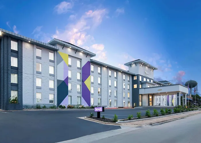 Spark By Hilton Branson Meadows