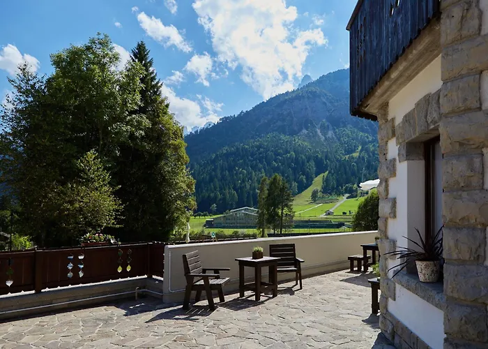 Villa Alpina Hotel