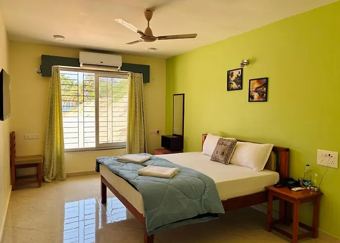 3 Wonders Tarkarli Hotel And Restaurent