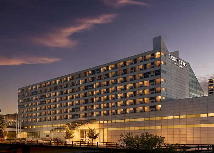 Doubletree By Hilton Hotel South Bend
