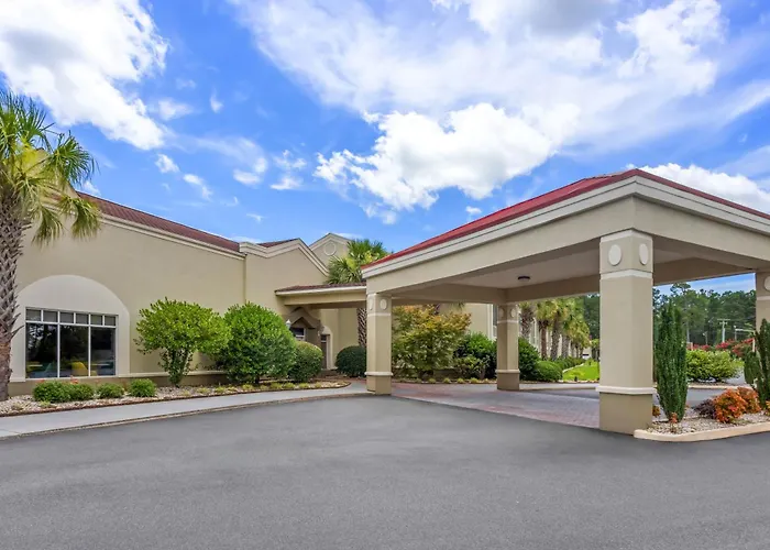 Walterboro Hotels