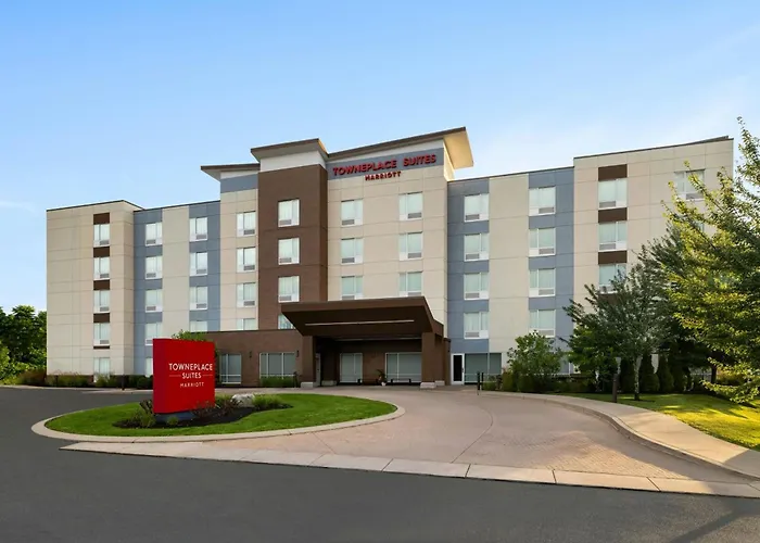 Harmarville Hotels
