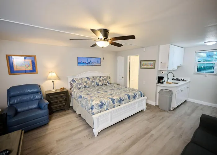 Camelot Beach Suites Clearwater Beach
