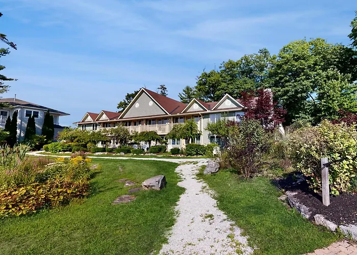 Edgecomb Hotels