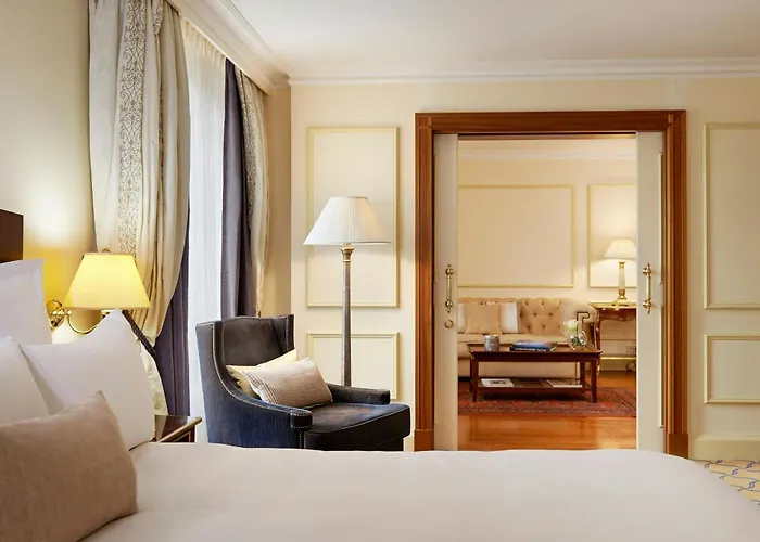Renaissance Paris La Defense Hotel Puteaux