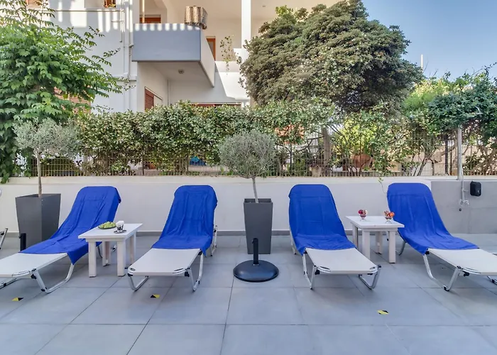Alexis Hotel