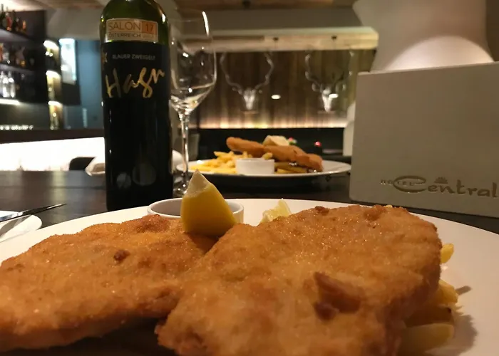 Hotel Central Bar & Restaurant