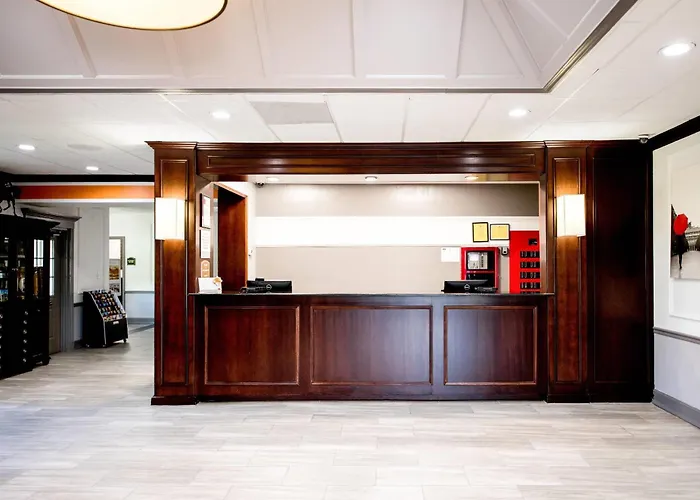 Carradoc Hall Hotel & Conference Center By The Red Collection Leesburg