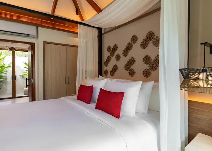Crimson Resort And Spa - Mactan Island, Cebu Lapu-Lapu City