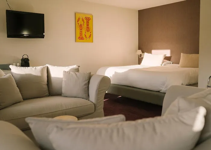 Treguier Hotels