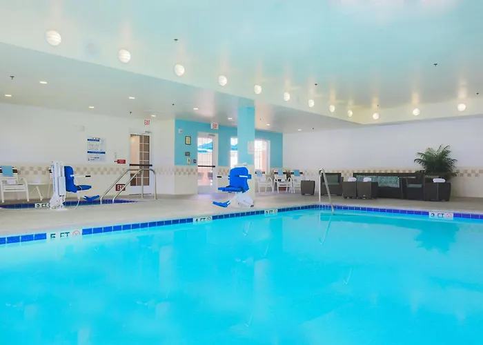 Courtyard By Marriott Salinas Monterey Hotel