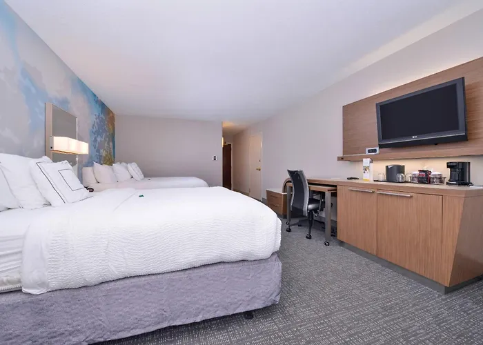 Country Inn & Suites By Radisson, Brown Deer - Milwaukee North