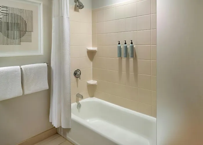 Courtyard By Marriott Birmingham Downtown At Uab Hotel