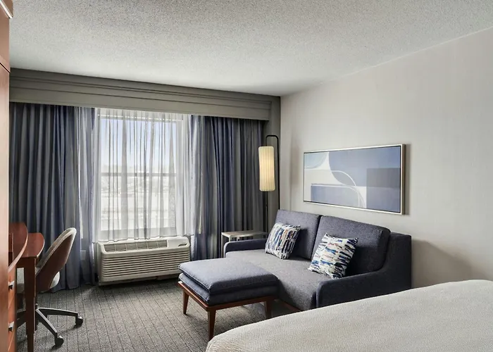 Hamilton City Center Hotels